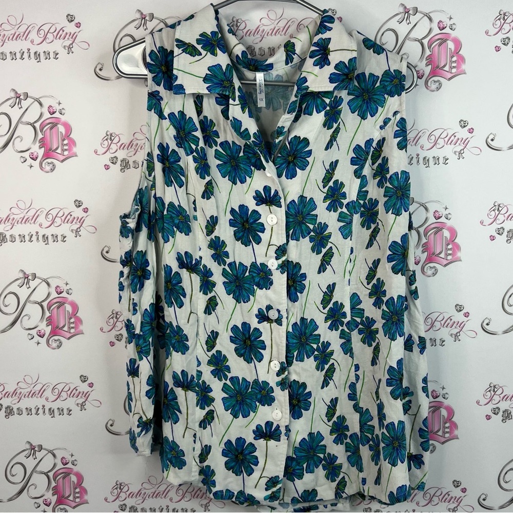 Blue Sky tank top linen and bamboo Floral Button-Up Blouse - Blue and White